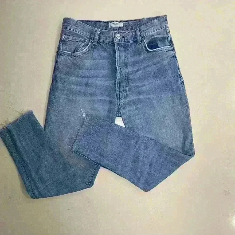 Zara Straight leg jeans - Picture 1 of 8